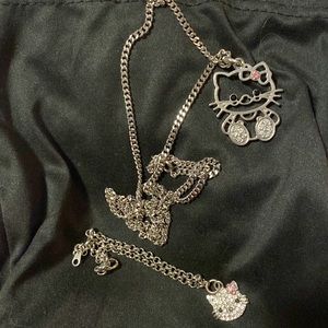 Hello Kitty Silver Tone Chain necklace and bracelet Crystal Pendant fashion